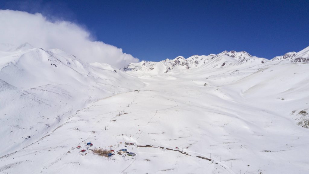 Alvares ski resort in Iran