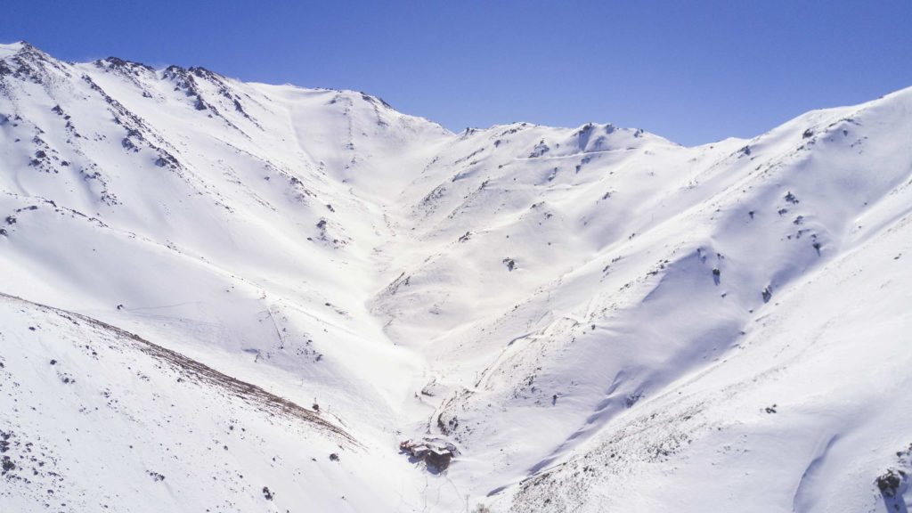 Tarik Dareh ski resort in Iran