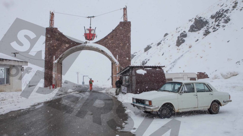 Snowy weather in Dizin ski resort